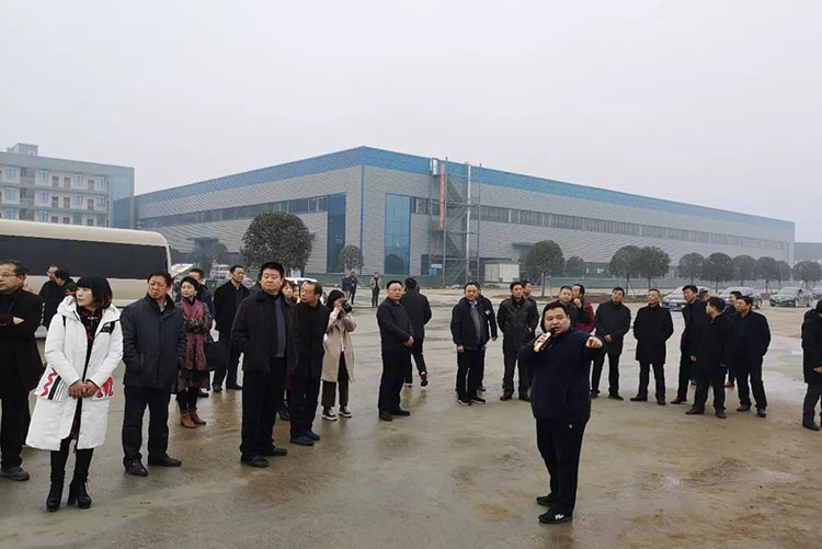 隨州市委、市人大代表團(tuán)蒞臨程力集團(tuán)商用車產(chǎn)業(yè)園視察